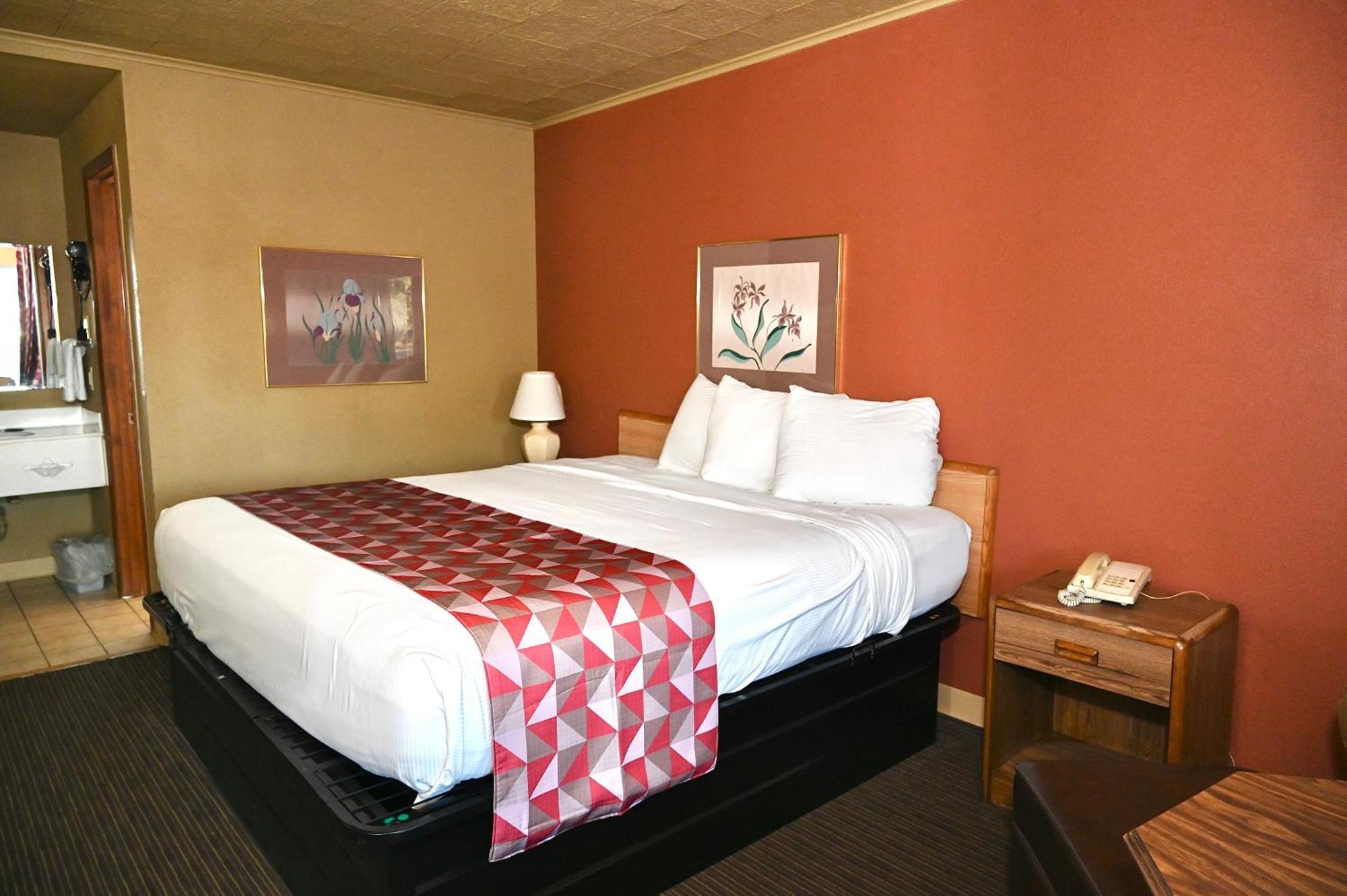 Fortune Inn & Suites Newport Zewnętrze zdjęcie