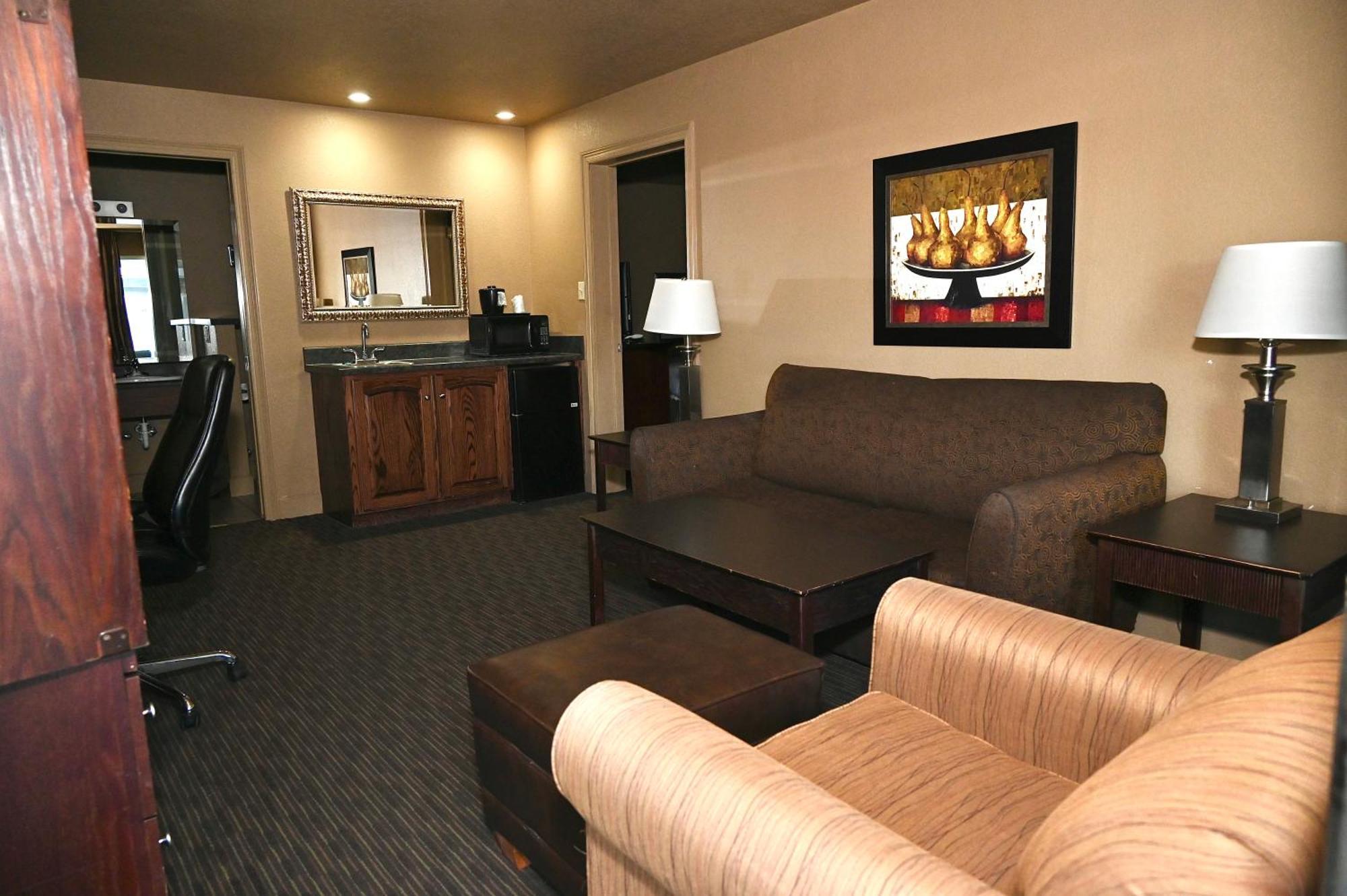 Fortune Inn & Suites Newport Zewnętrze zdjęcie