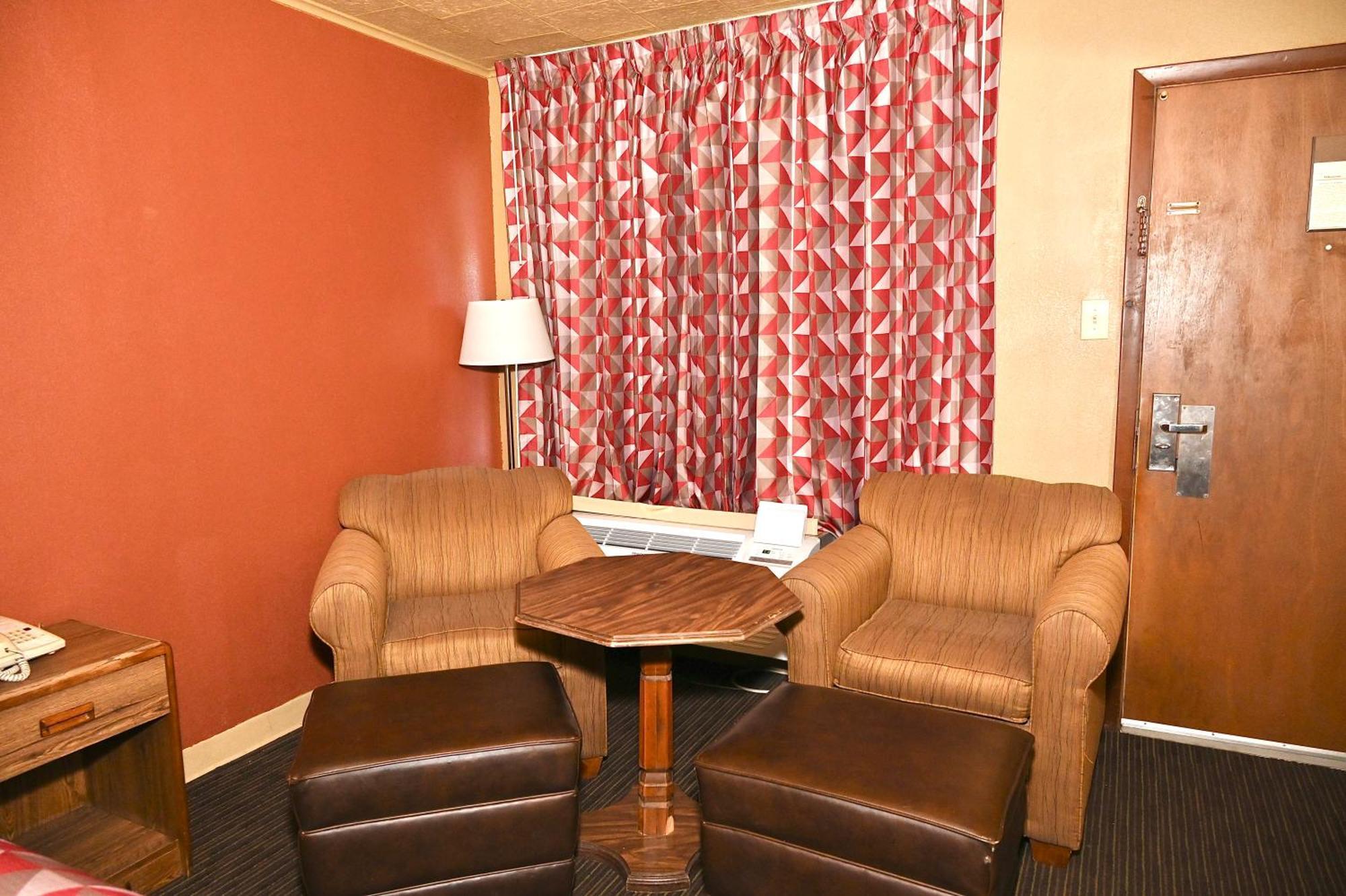 Fortune Inn & Suites Newport Zewnętrze zdjęcie