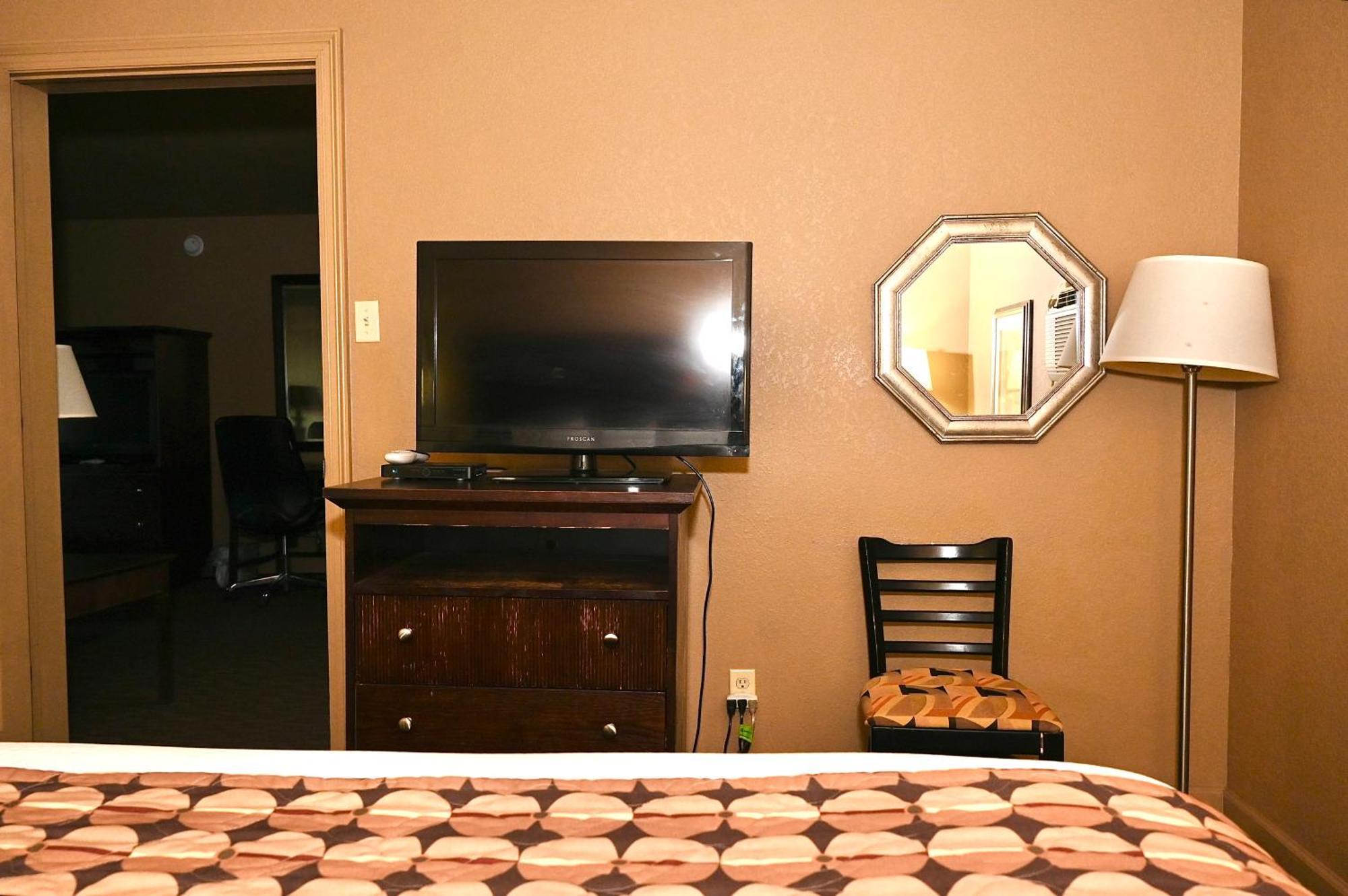 Fortune Inn & Suites Newport Zewnętrze zdjęcie