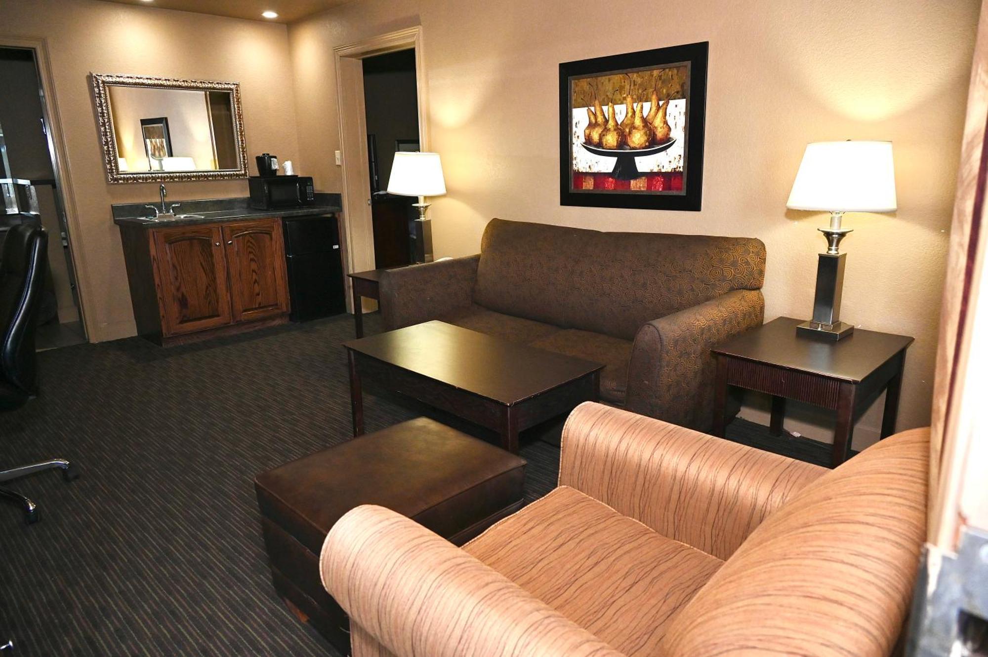 Fortune Inn & Suites Newport Zewnętrze zdjęcie