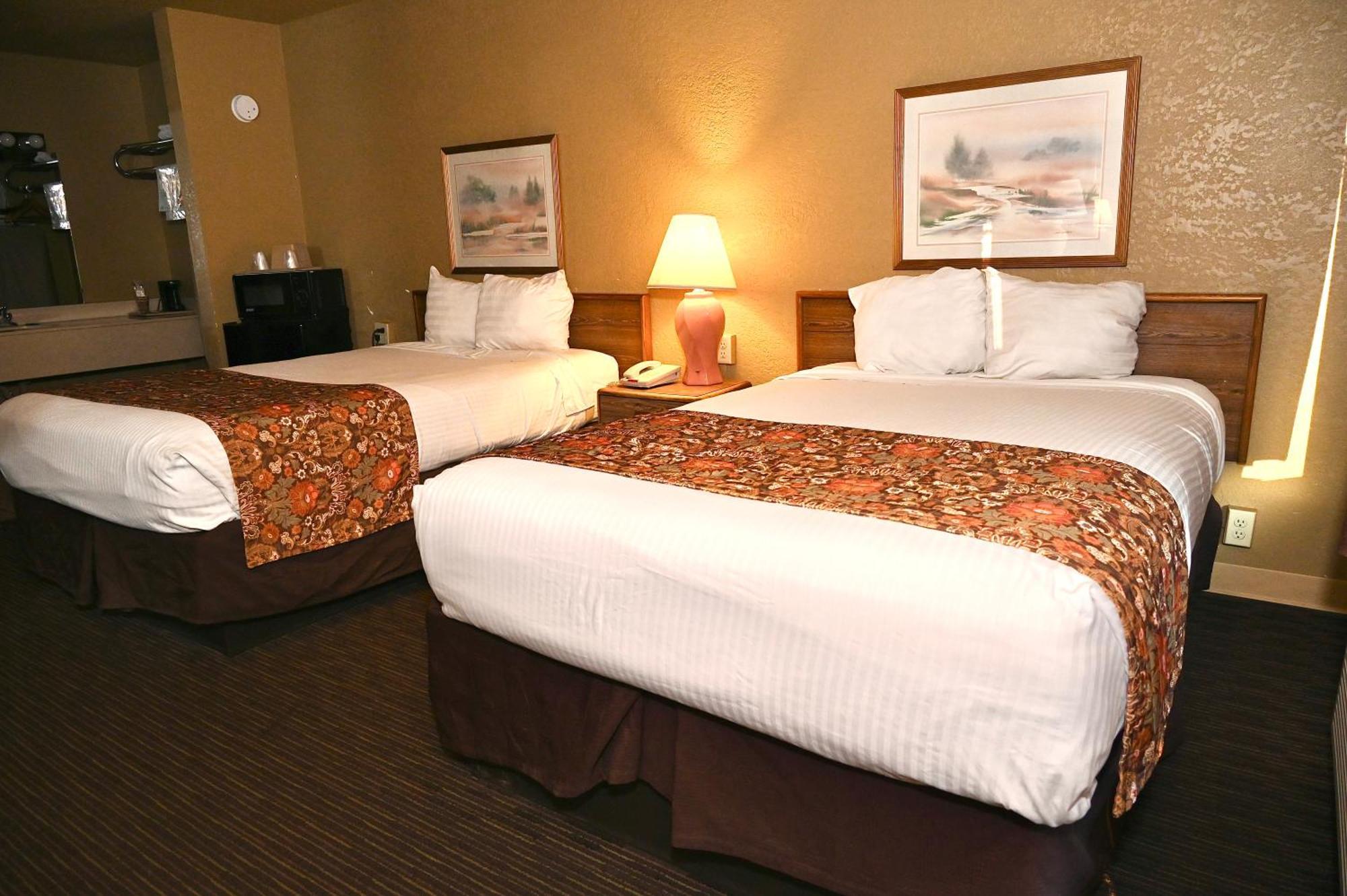 Fortune Inn & Suites Newport Zewnętrze zdjęcie