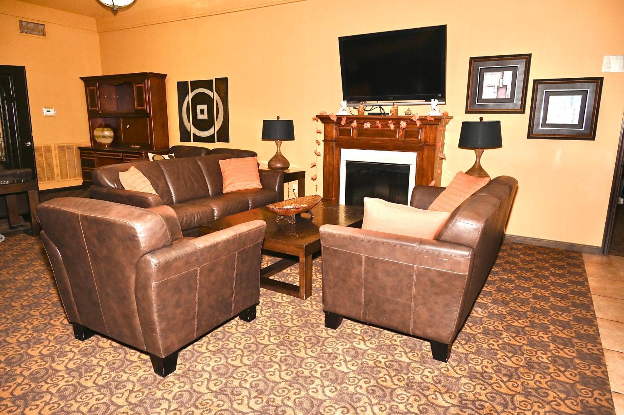 Fortune Inn & Suites Newport Zewnętrze zdjęcie