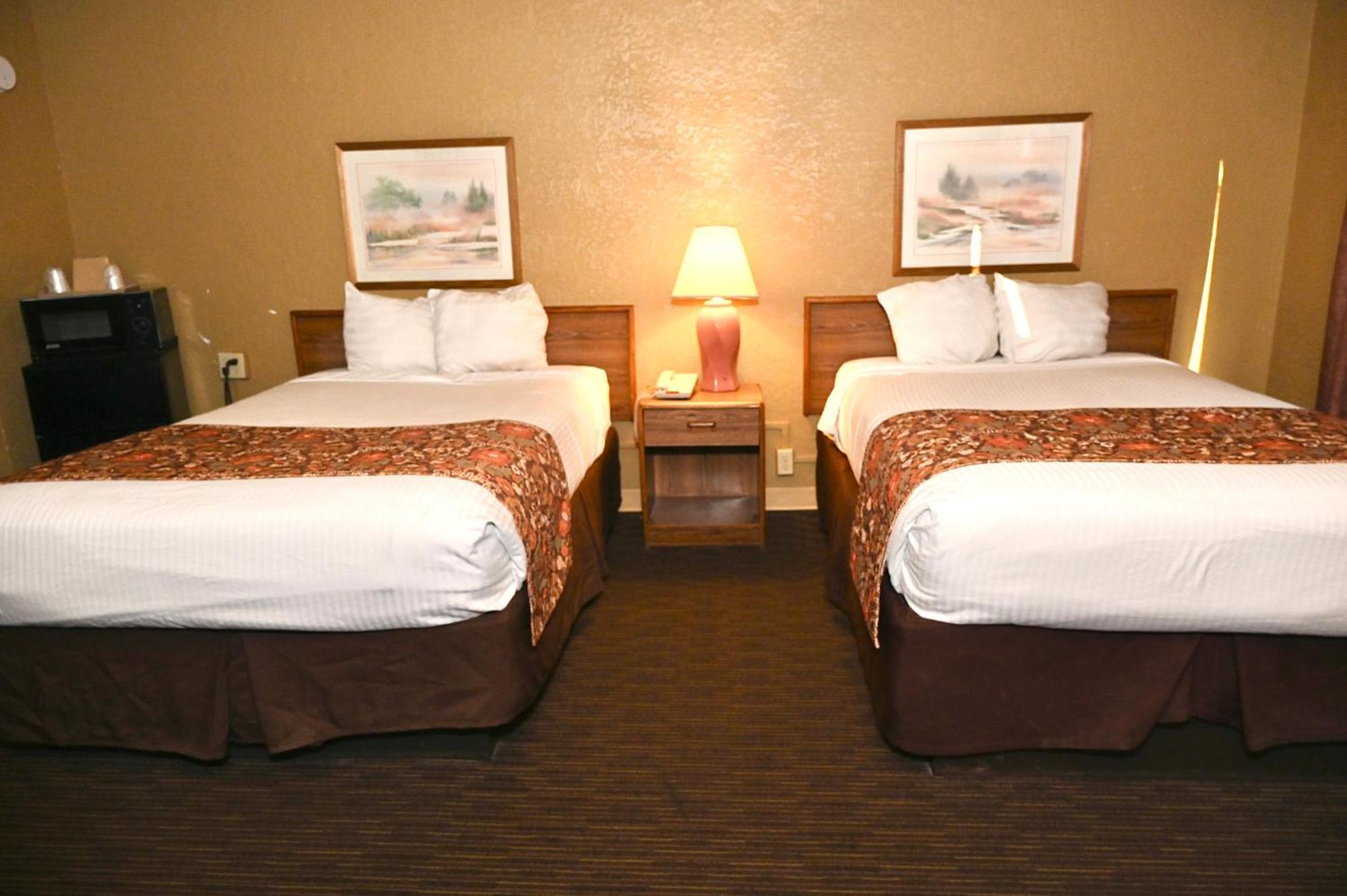 Fortune Inn & Suites Newport Zewnętrze zdjęcie
