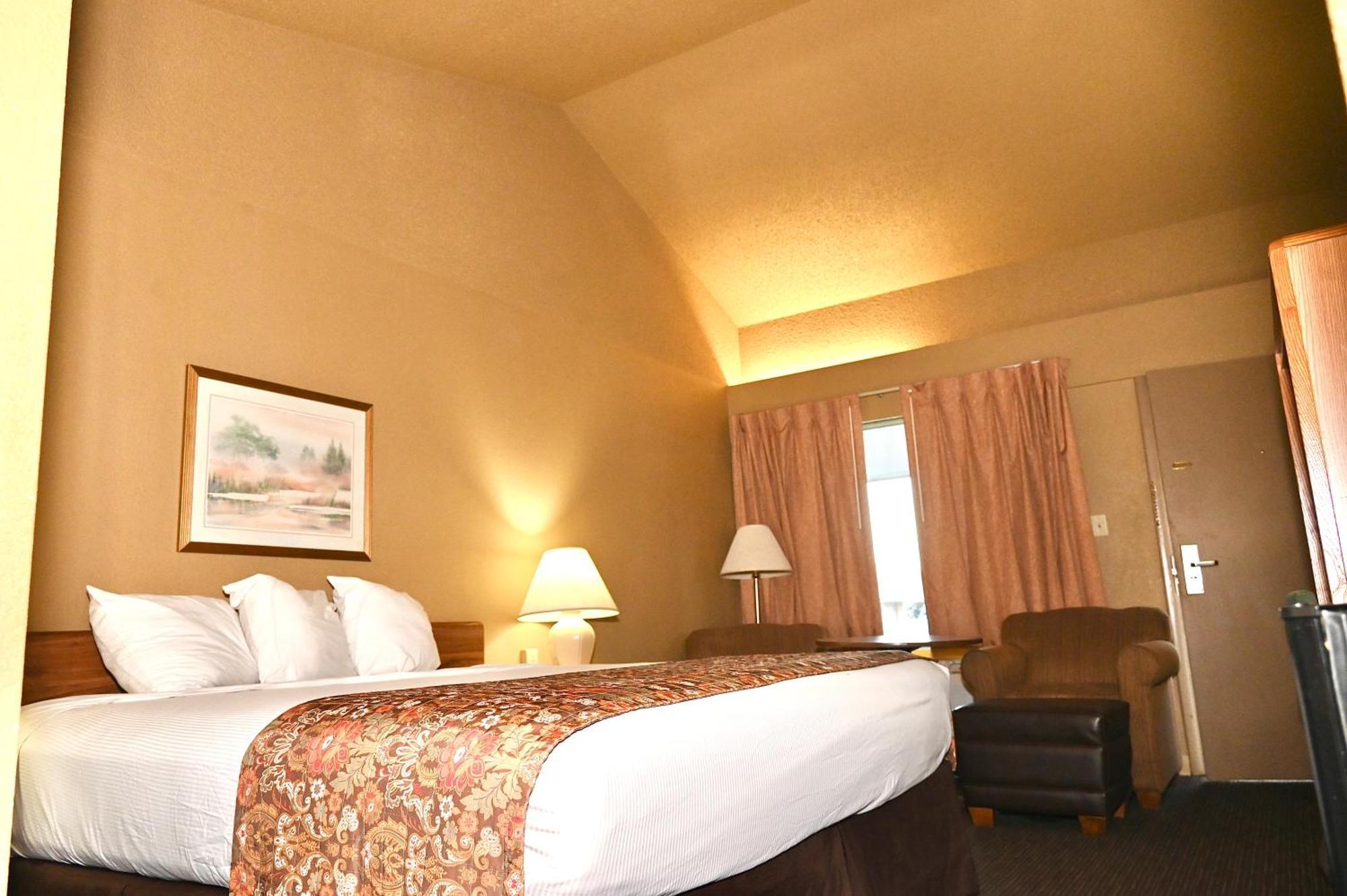 Fortune Inn & Suites Newport Zewnętrze zdjęcie