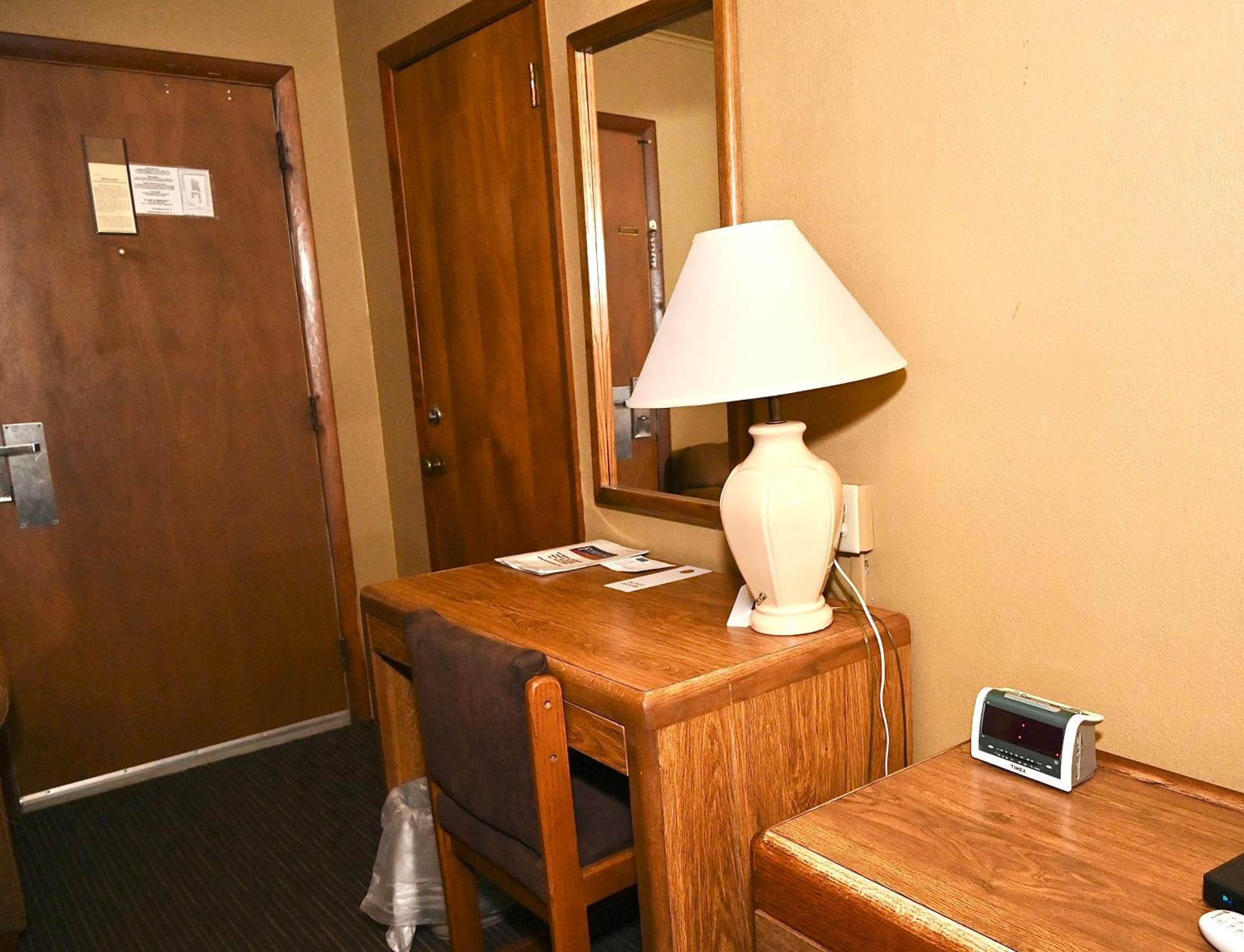 Fortune Inn & Suites Newport Zewnętrze zdjęcie